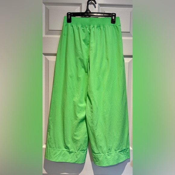 lululemon stretch woven wide leg high rise pant pistachio S NWOT neon green - Picture 4 of 11